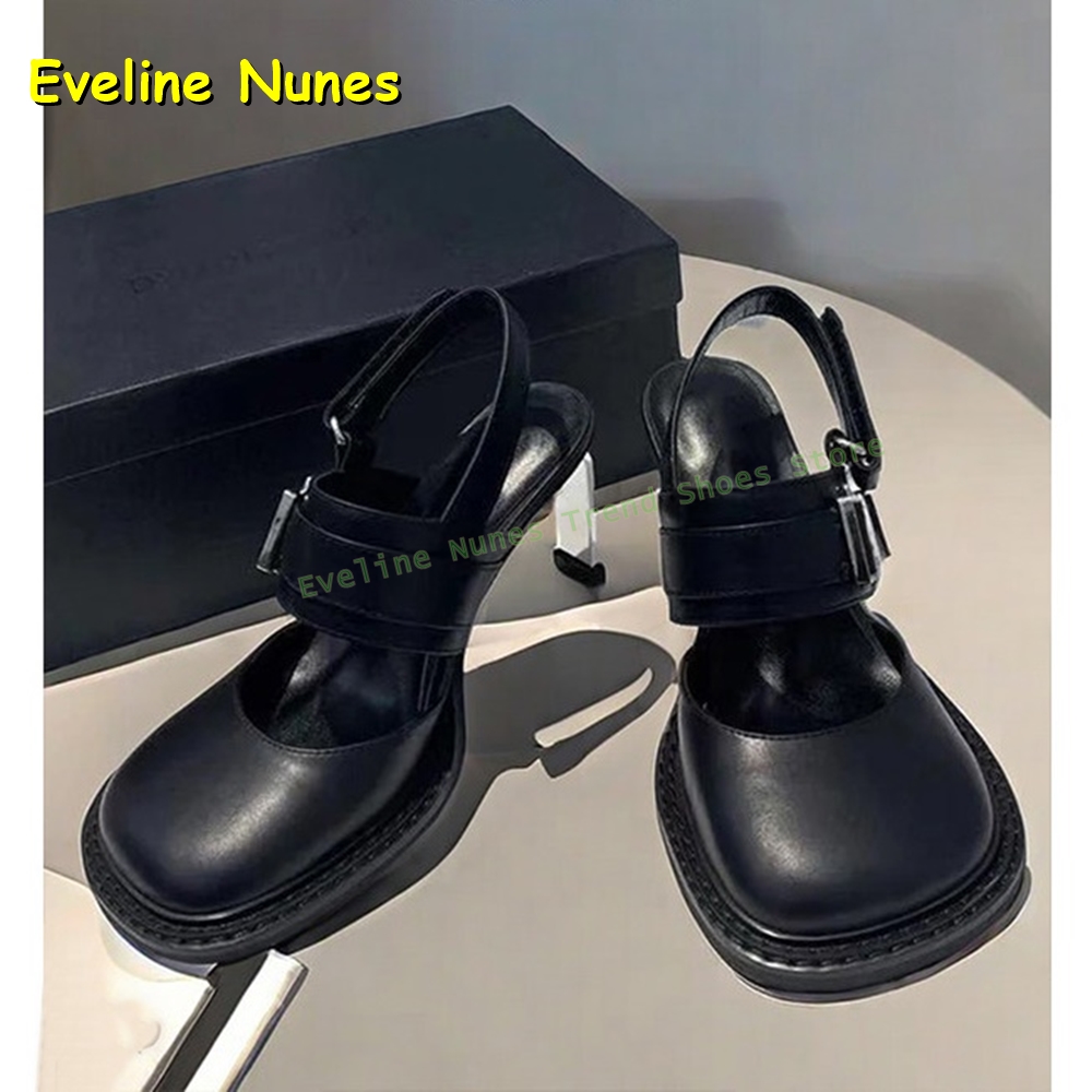 Mule Slip On - รองเท้าส้นสูงแบบสวมเปิดส้น สีดำ หัวเหลี่ยม ประดับหัวเข็มขัด สายรัดหลัง พื้นหนา